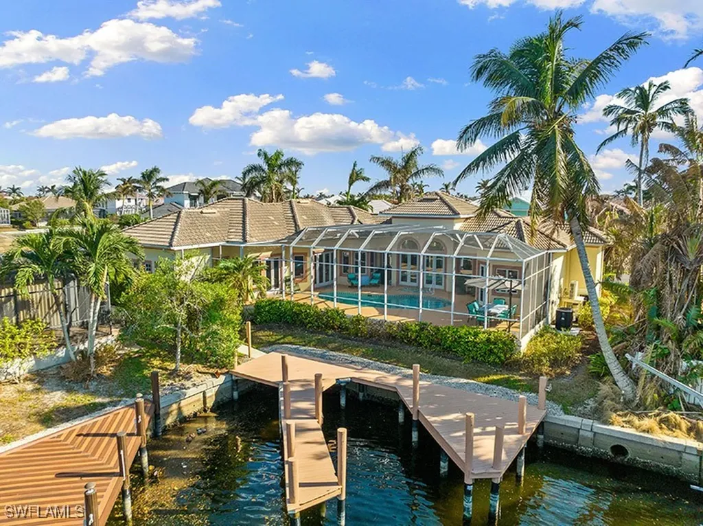 950 Snowberry Court Marco Island FL 34145