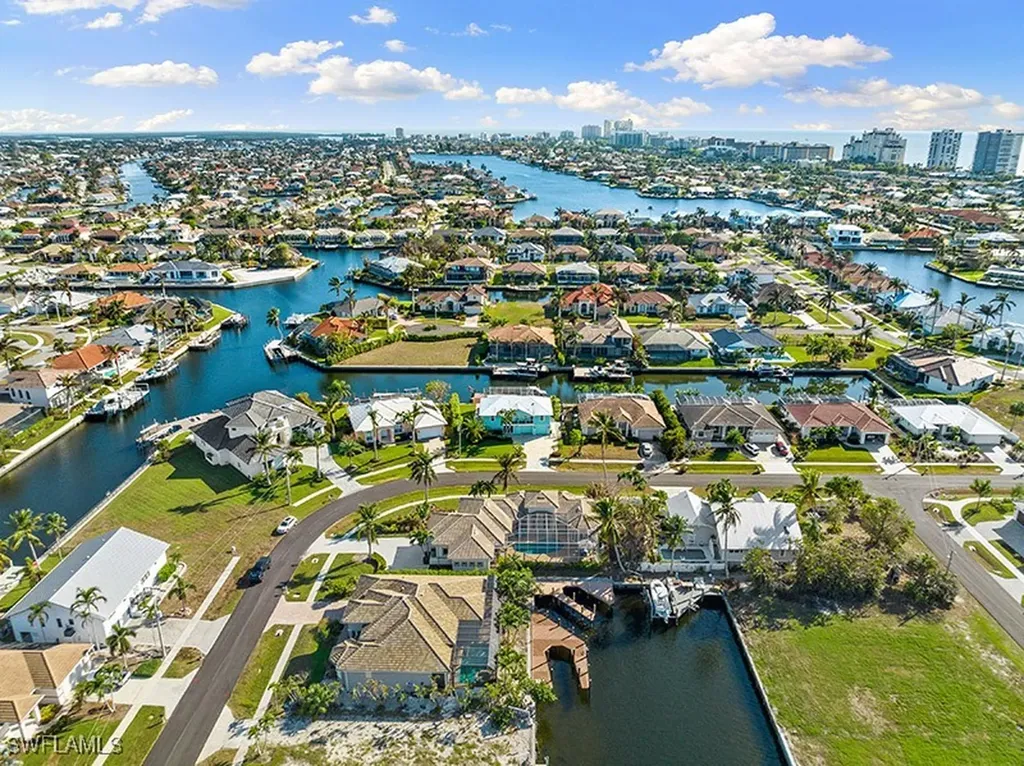 950 Snowberry Court Marco Island FL 34145