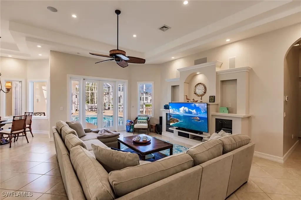 950 Snowberry Court Marco Island FL 34145