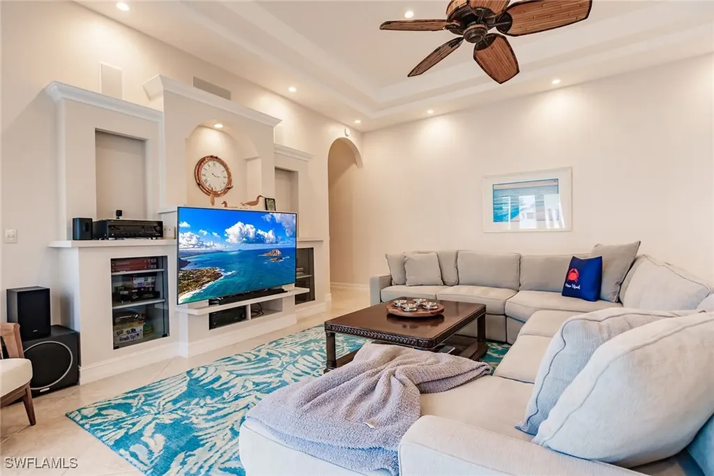 950 Snowberry Court Marco Island FL 34145