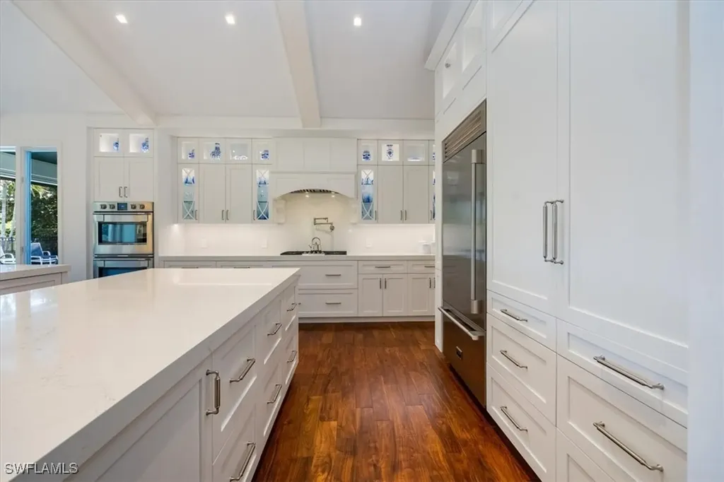 15270 Burnaby Drive Naples FL 34110