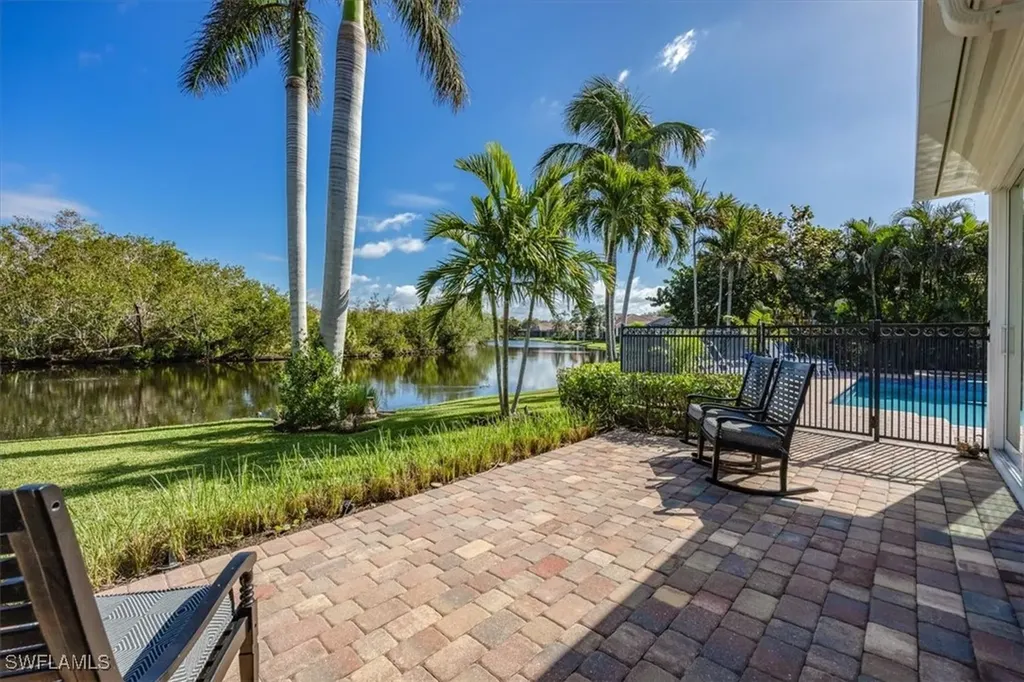 15270 Burnaby Drive Naples FL 34110