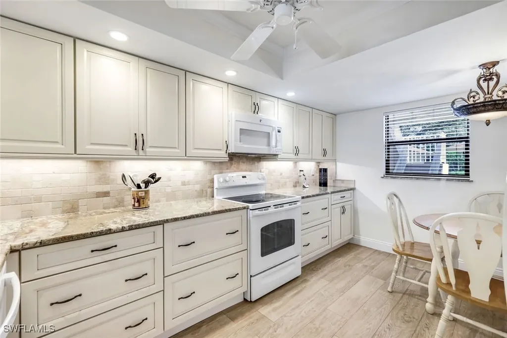 529 Lake Louise Circle Naples FL 34110