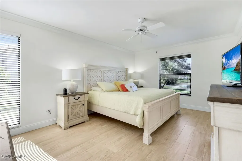 529 Lake Louise Circle Naples FL 34110