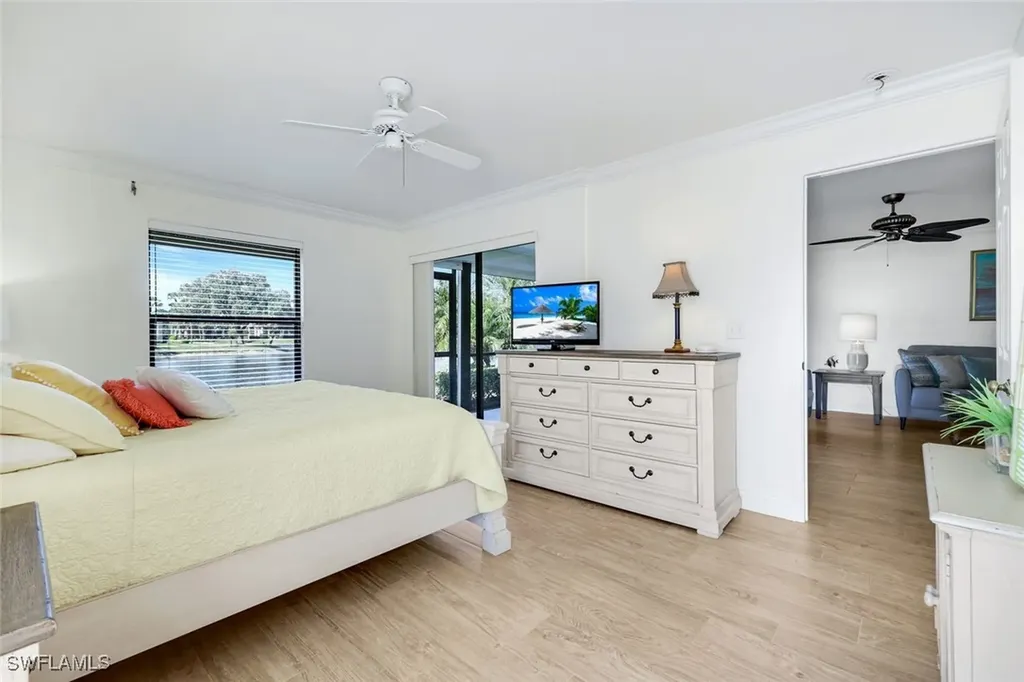 529 Lake Louise Circle Naples FL 34110