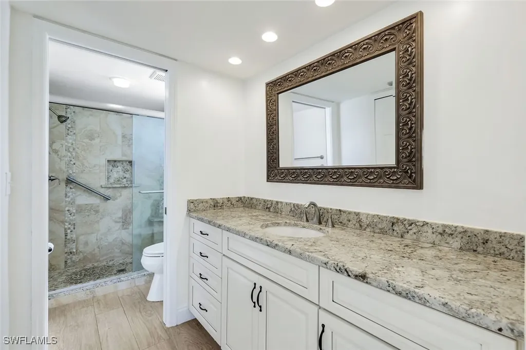 529 Lake Louise Circle Naples FL 34110