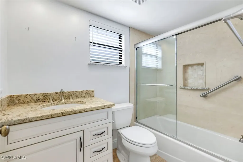 529 Lake Louise Circle Naples FL 34110