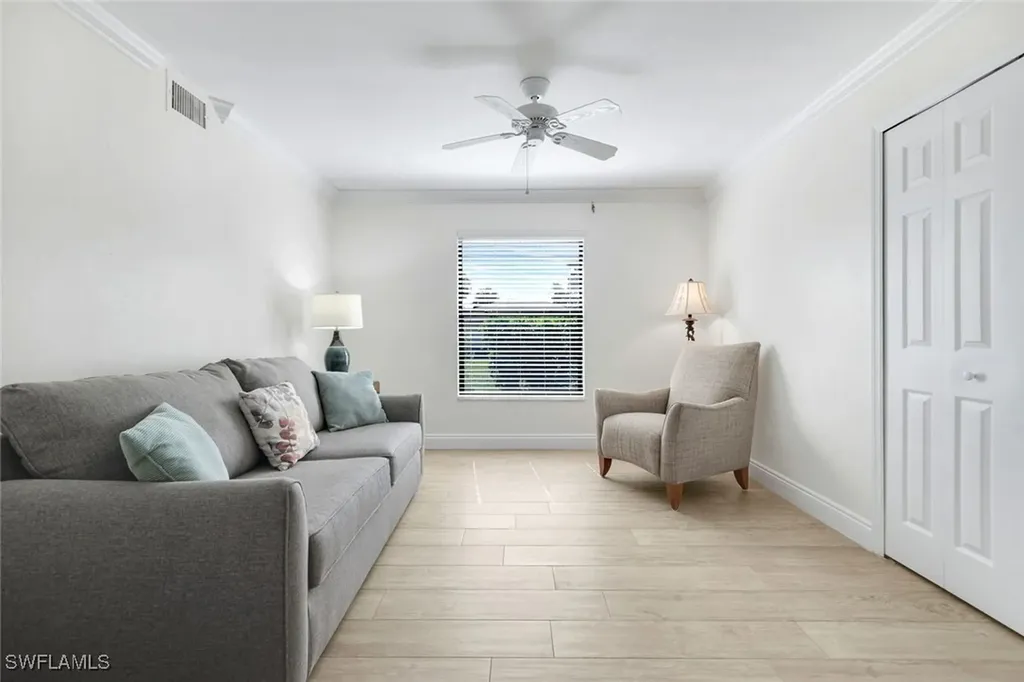 529 Lake Louise Circle Naples FL 34110