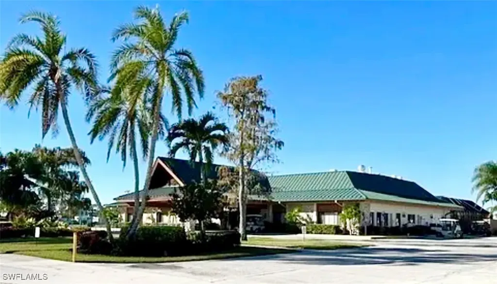 5 Bass Lane Naples FL 34114