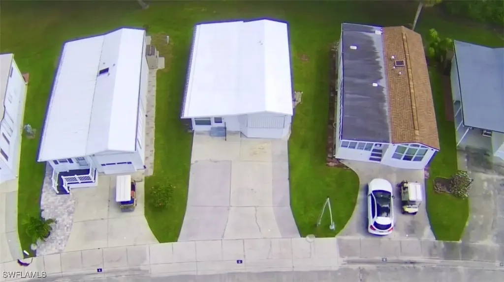 5 Bass Lane Naples FL 34114