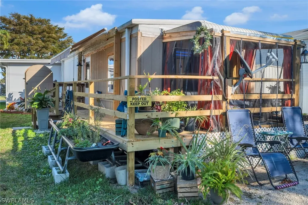 777 Walkerbilt Road Naples FL 34110