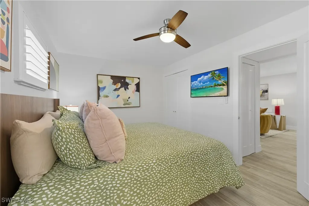 609 12th Avenue S Naples FL 34102