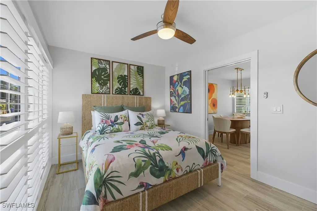 609 12th Avenue S Naples FL 34102