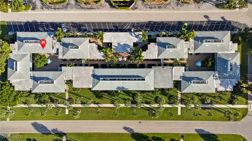 609 12th Avenue S Naples FL 34102