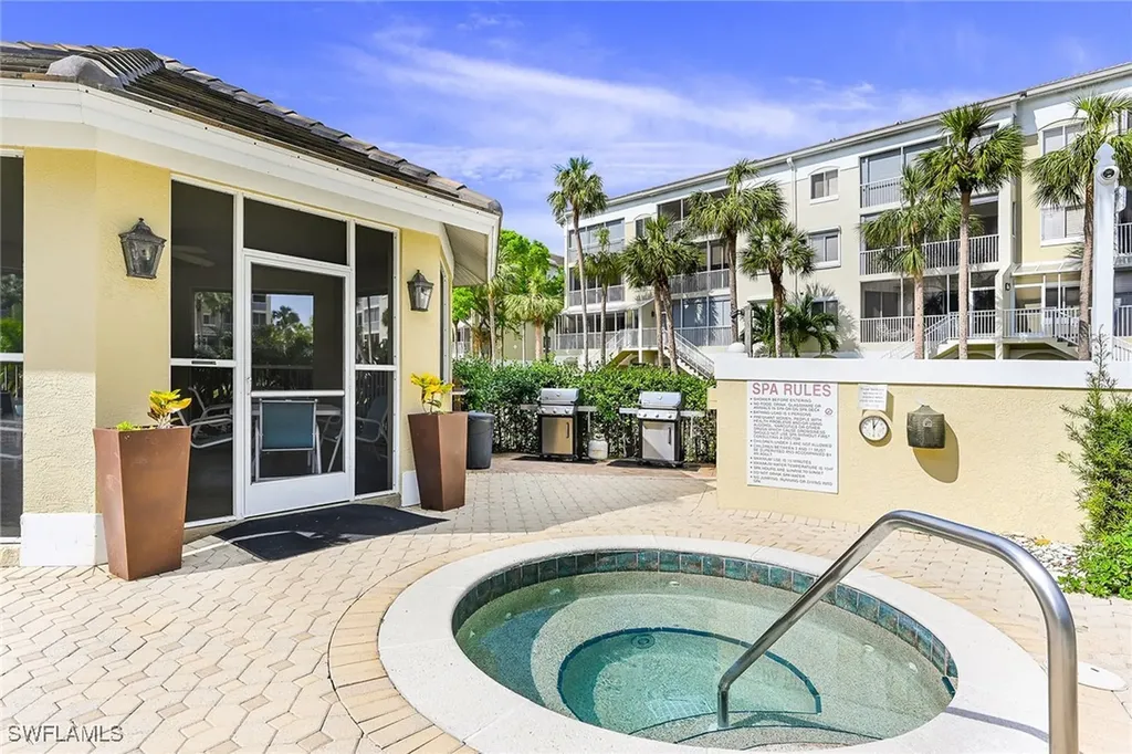 7671 Pebble Creek Circle Naples FL 34108