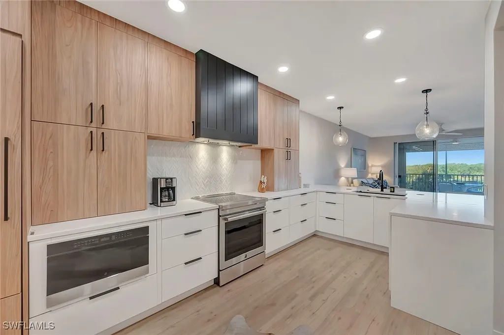 7671 Pebble Creek Circle Naples FL 34108