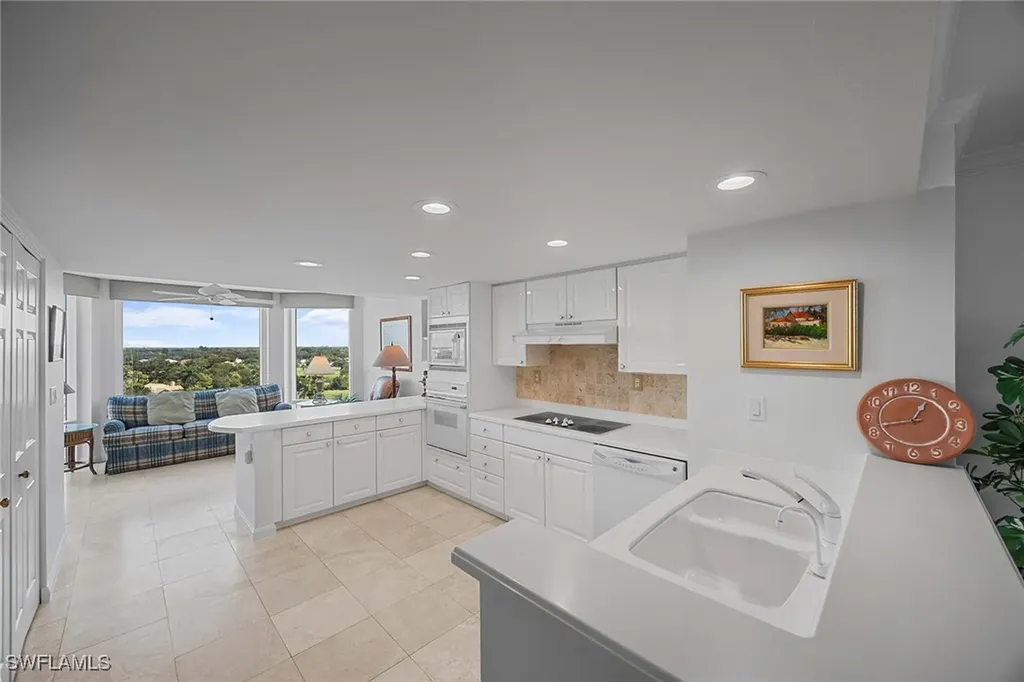 6849 Grenadier Boulevard Naples FL 34108