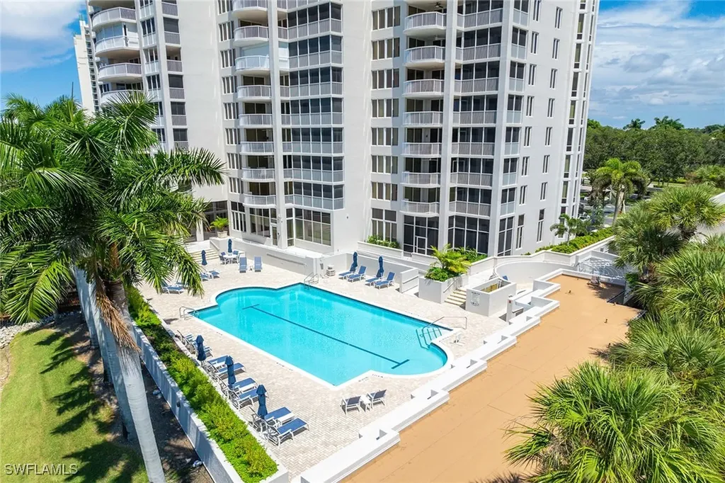 6849 Grenadier Boulevard Naples FL 34108