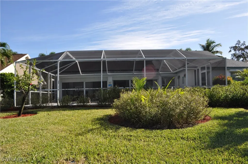 431 Dundee Court Naples FL 34104