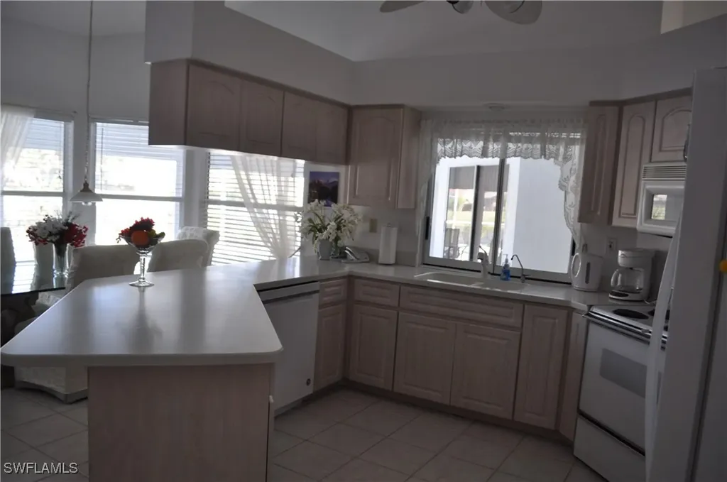 431 Dundee Court Naples FL 34104