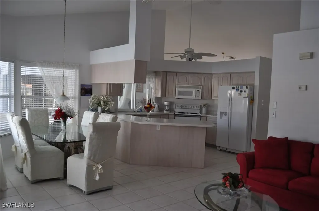 431 Dundee Court Naples FL 34104
