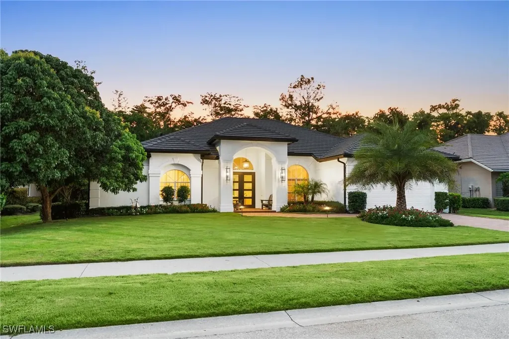 6689 Mill Run Circle Naples FL 34109