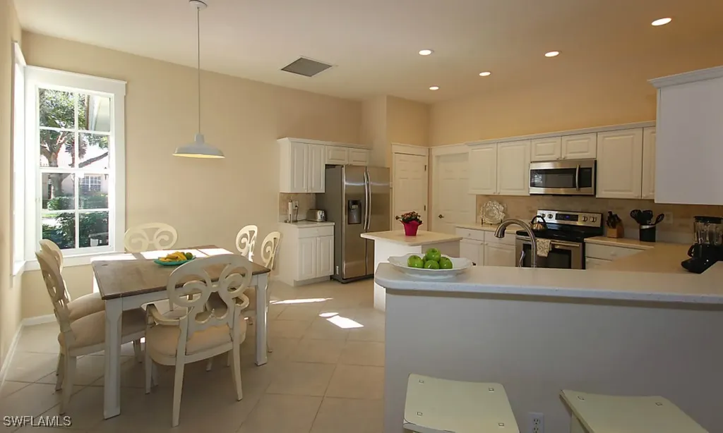 6855 Old Banyan Way Naples FL 34109