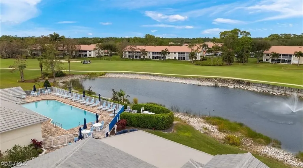 7025 Dennis Circle Naples FL 34104