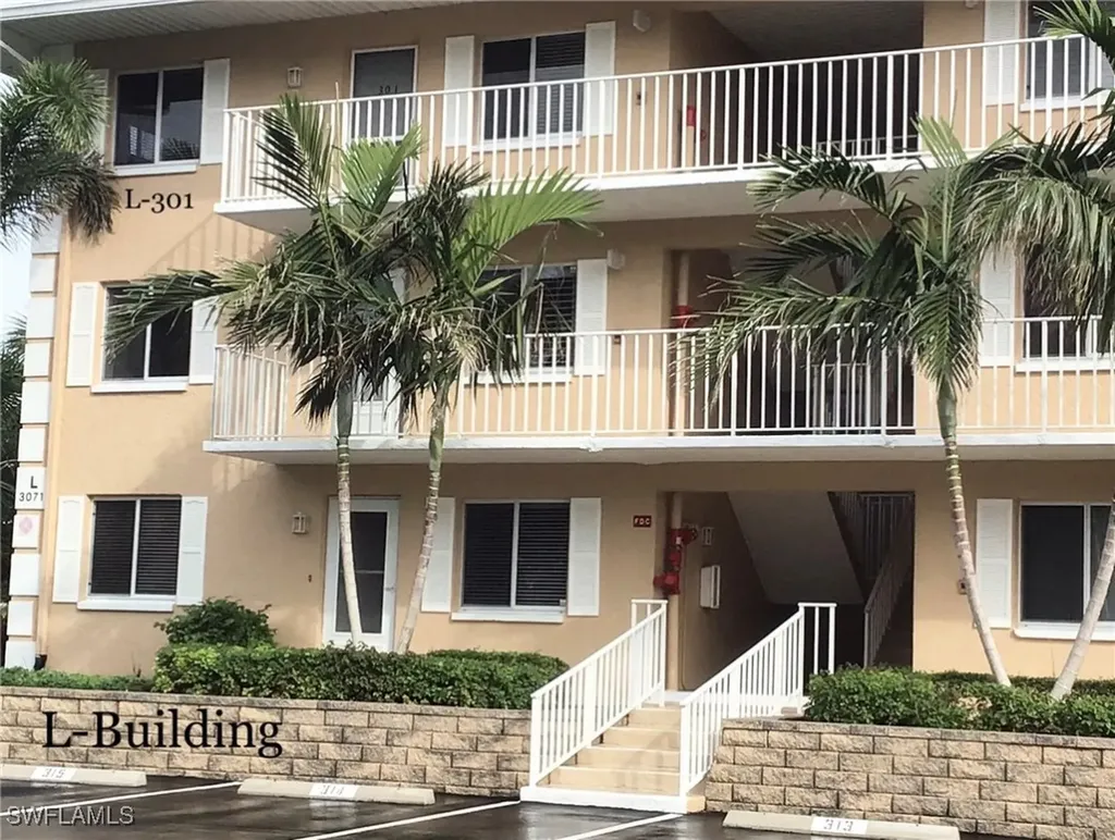 3071 Sandpiper Bay Circle Naples FL 34112