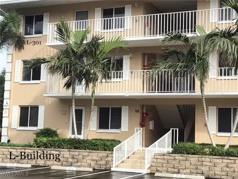 3071 Sandpiper Bay Circle Naples FL 34112