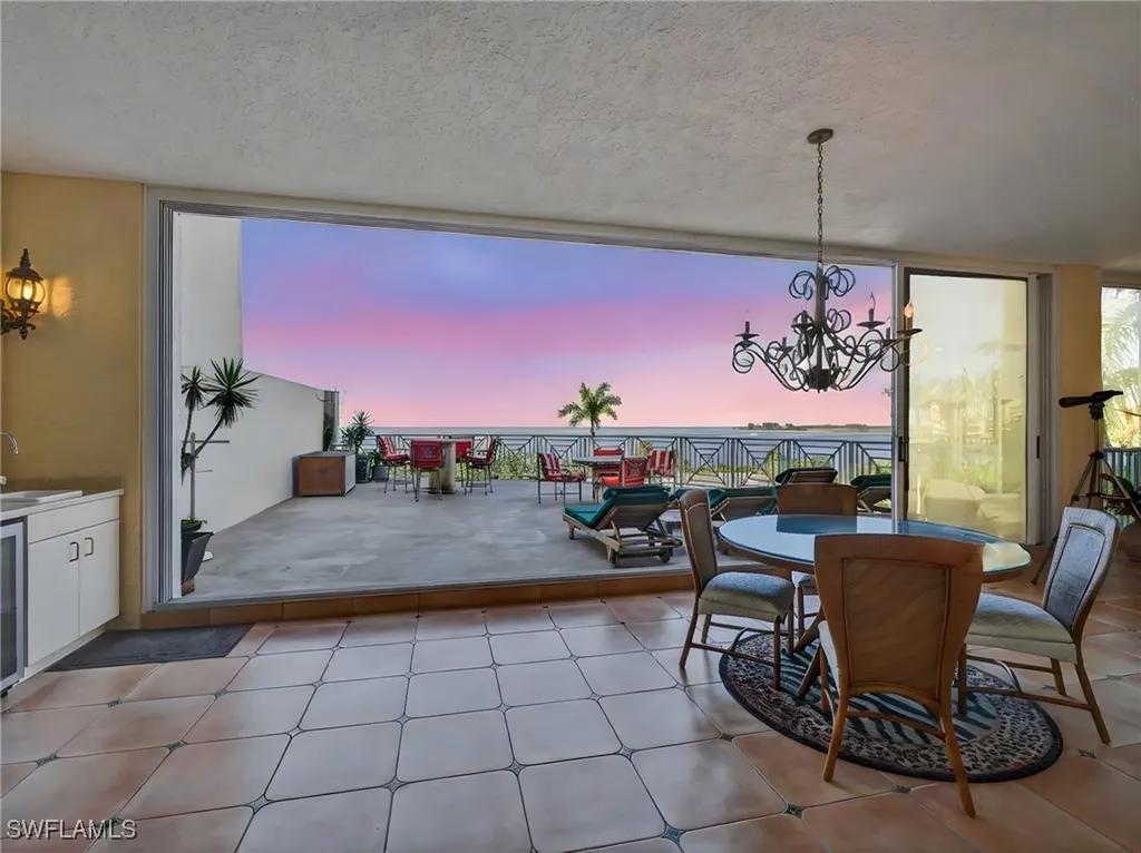 Marco Island FL, 4000 Royal Marco Way, Unit 329