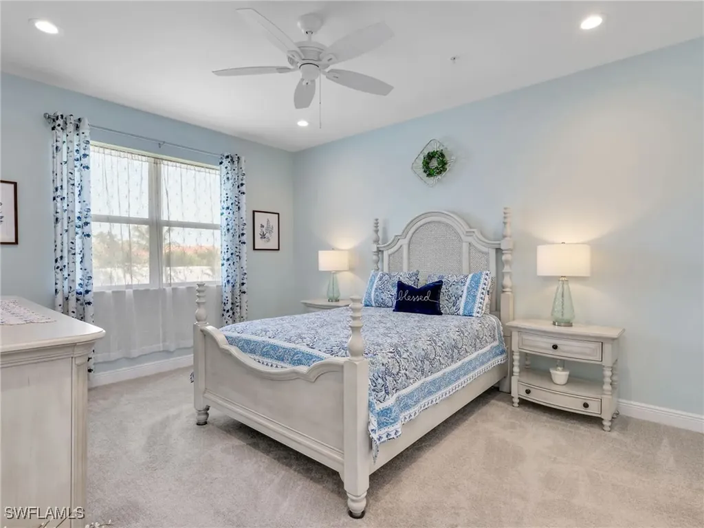2543 Seychelles Drive Naples FL 34112