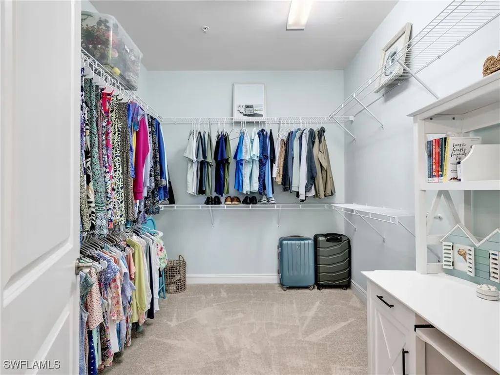 2543 Seychelles Drive Naples FL 34112
