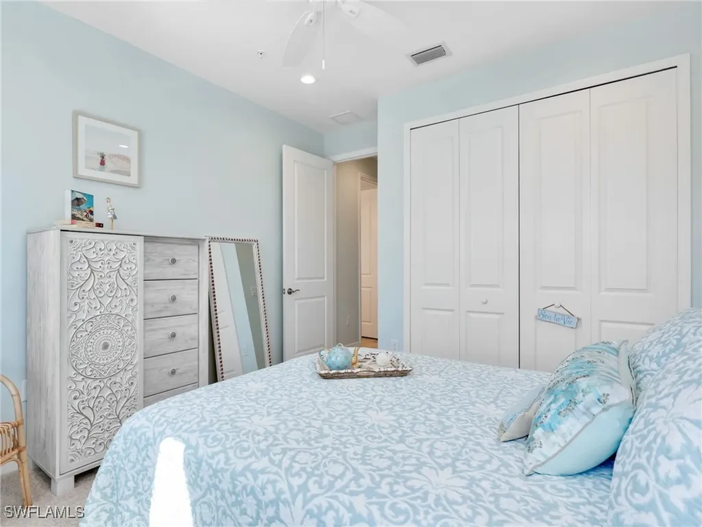2543 Seychelles Drive Naples FL 34112