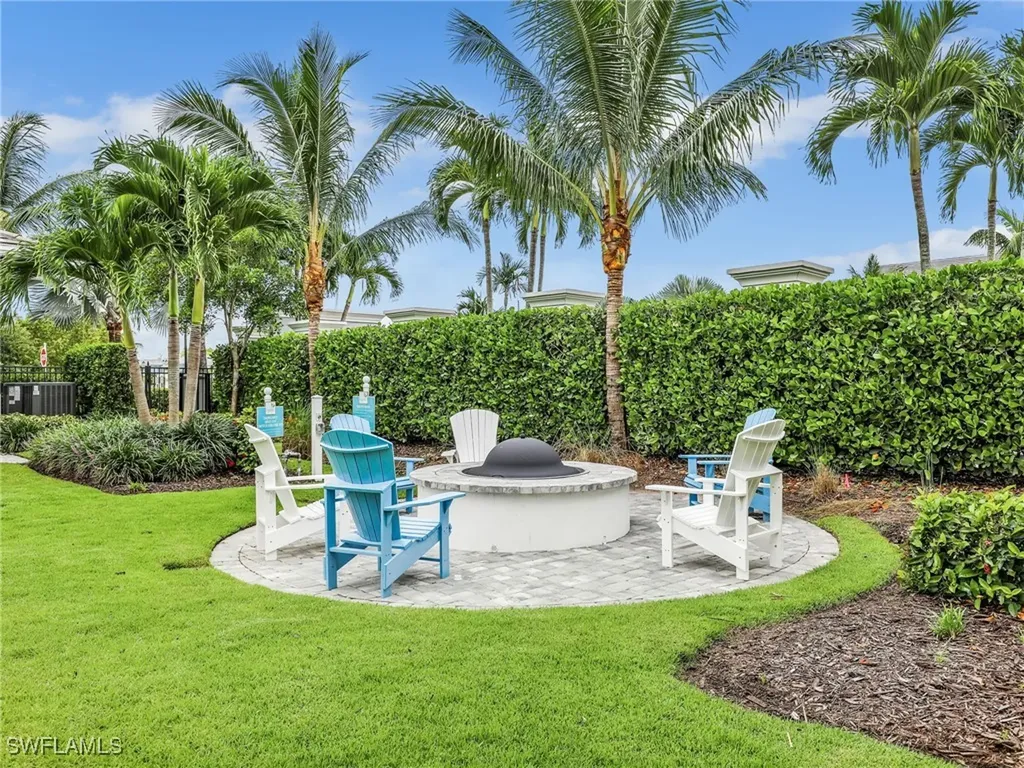 2543 Seychelles Drive Naples FL 34112