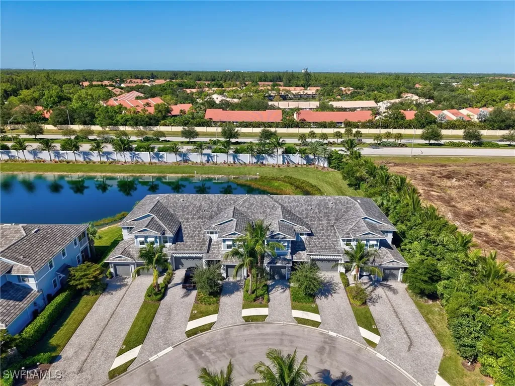 2543 Seychelles Drive Naples FL 34112