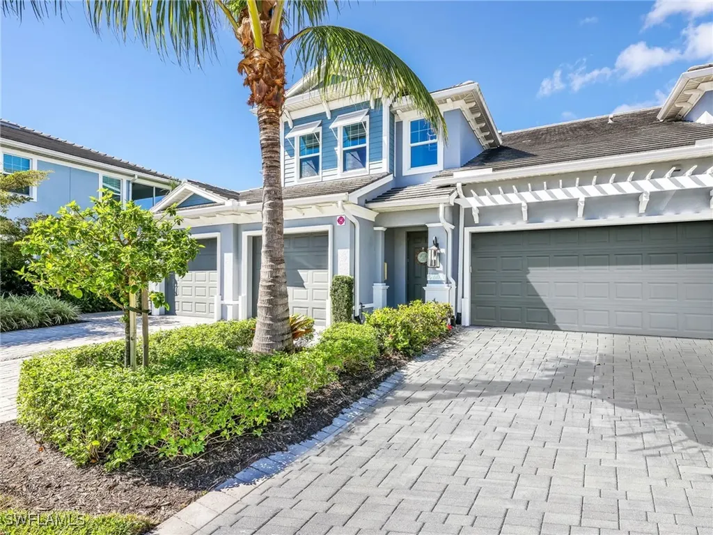 2543 Seychelles Drive Naples FL 34112