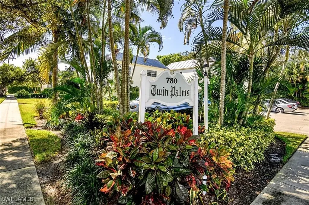 780 10th Avenue S Naples FL 34102