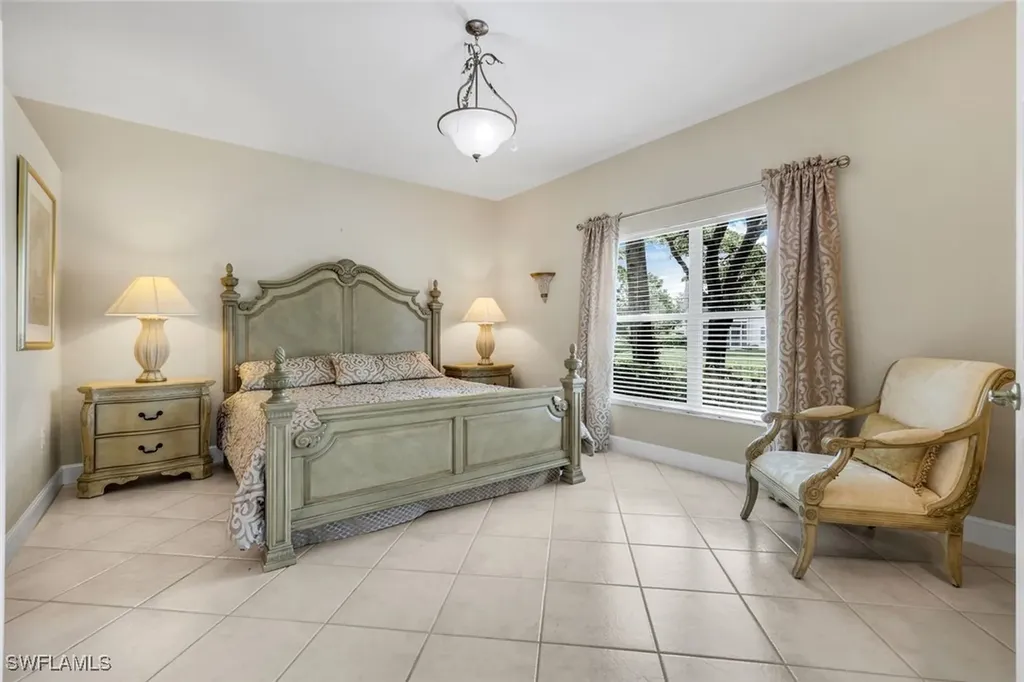 5650 Northboro Drive Naples FL 34110
