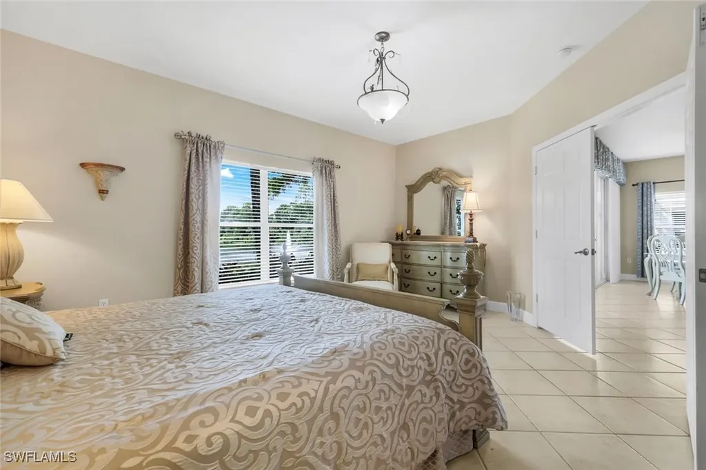 5650 Northboro Drive Naples FL 34110