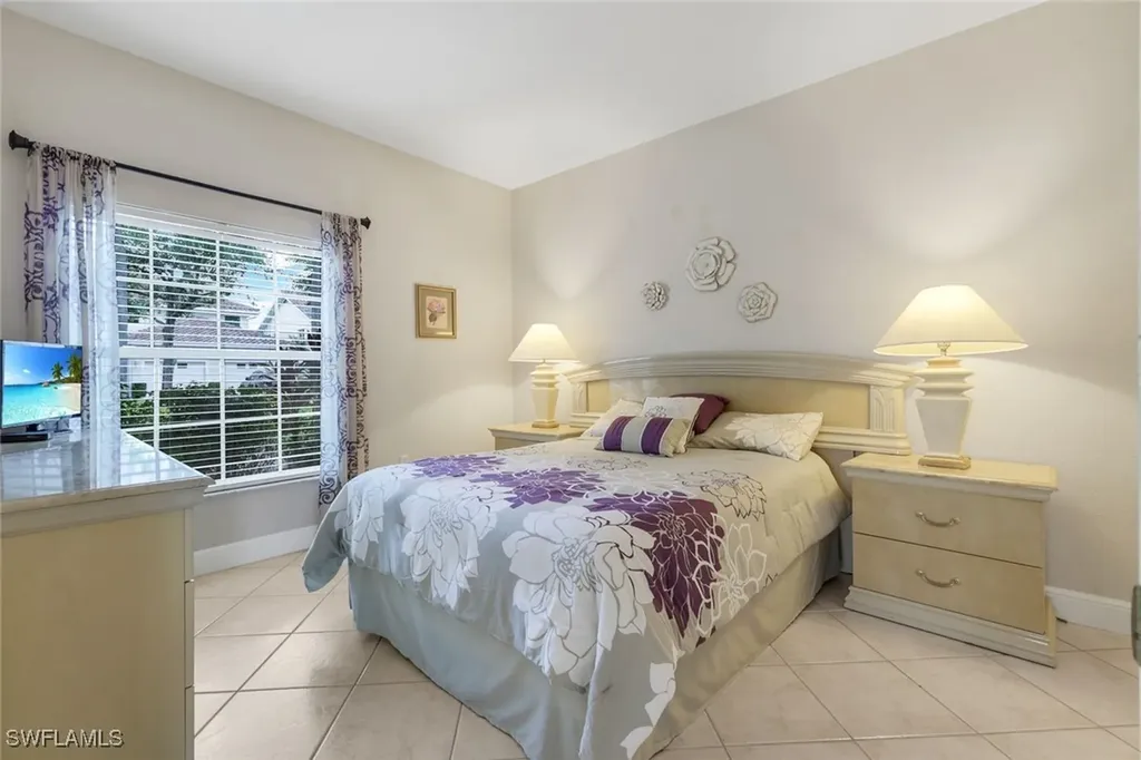 5650 Northboro Drive Naples FL 34110