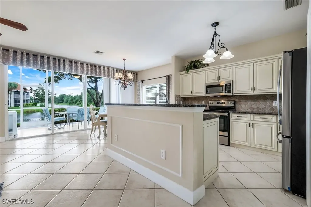 5650 Northboro Drive Naples FL 34110