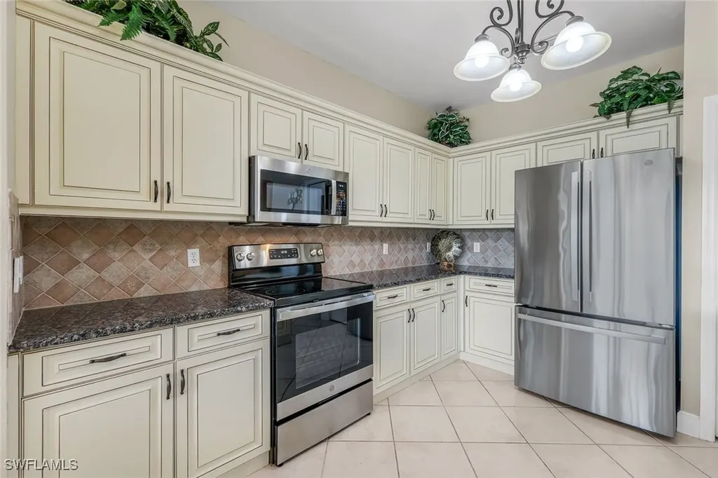 5650 Northboro Drive Naples FL 34110