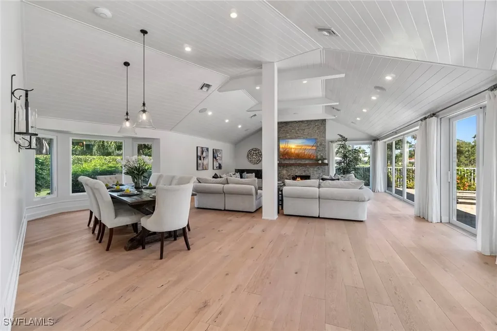 4467 Silver Fox Drive Naples FL 34119