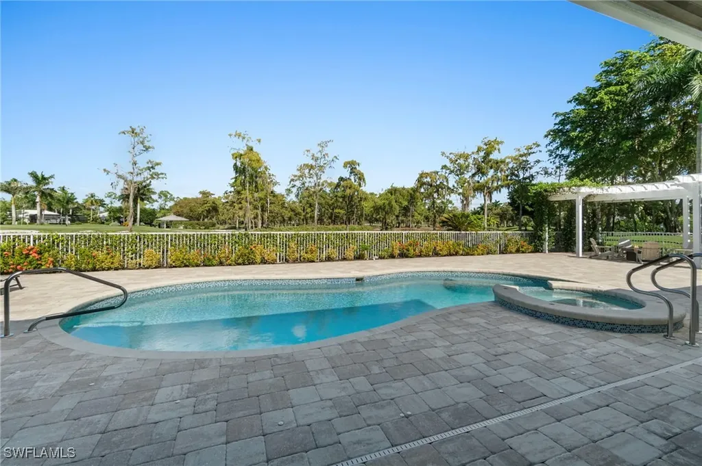 4467 Silver Fox Drive Naples FL 34119