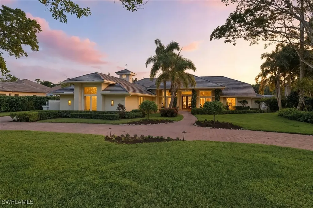 4467 Silver Fox Drive Naples FL 34119