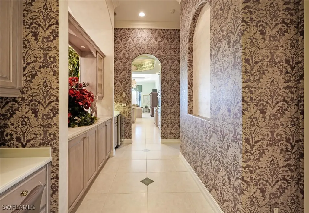 3022 Gainesborough Court Naples FL 34105