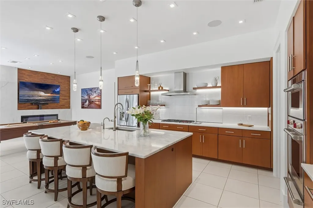 671 Henley Drive Naples FL 34104