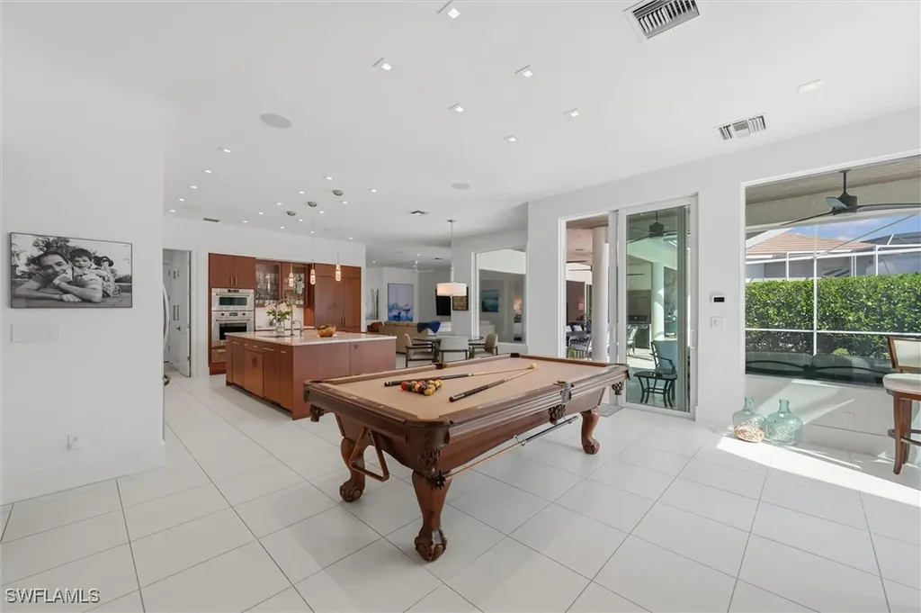 671 Henley Drive Naples FL 34104