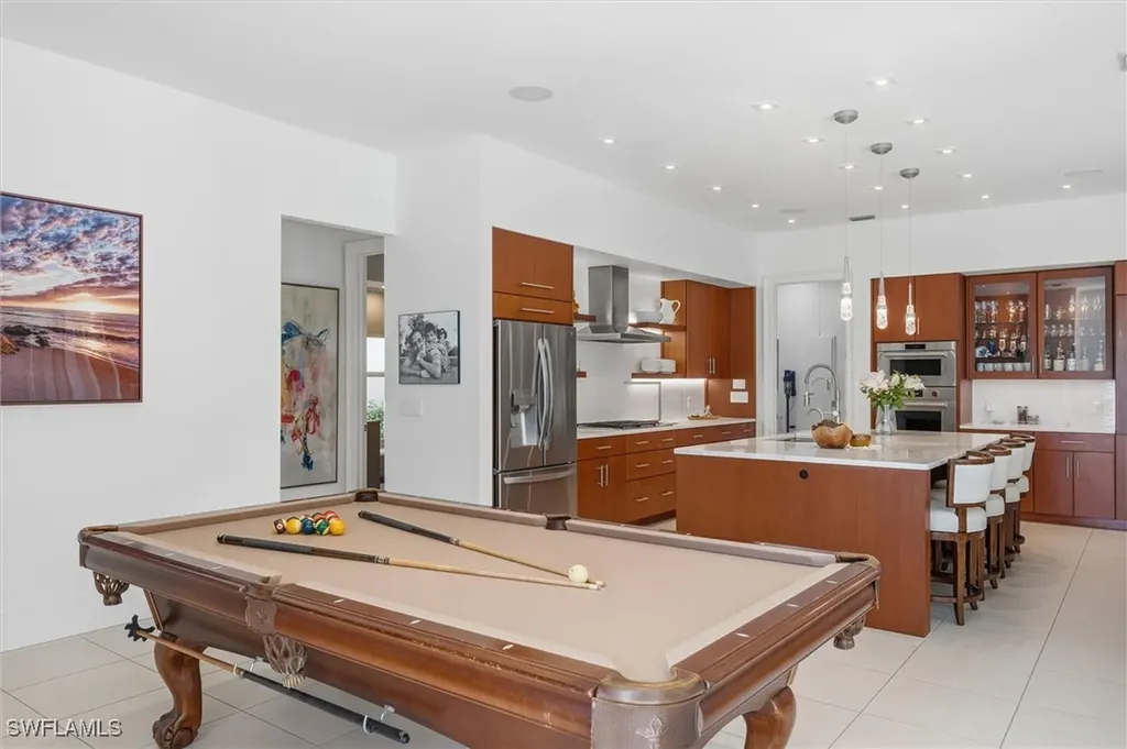 671 Henley Drive Naples FL 34104